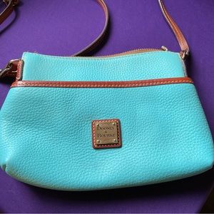 DOONEY & BOURKE TEAL & BROWN PEBBLED LEATHER CROSSBODY ✨️EUC